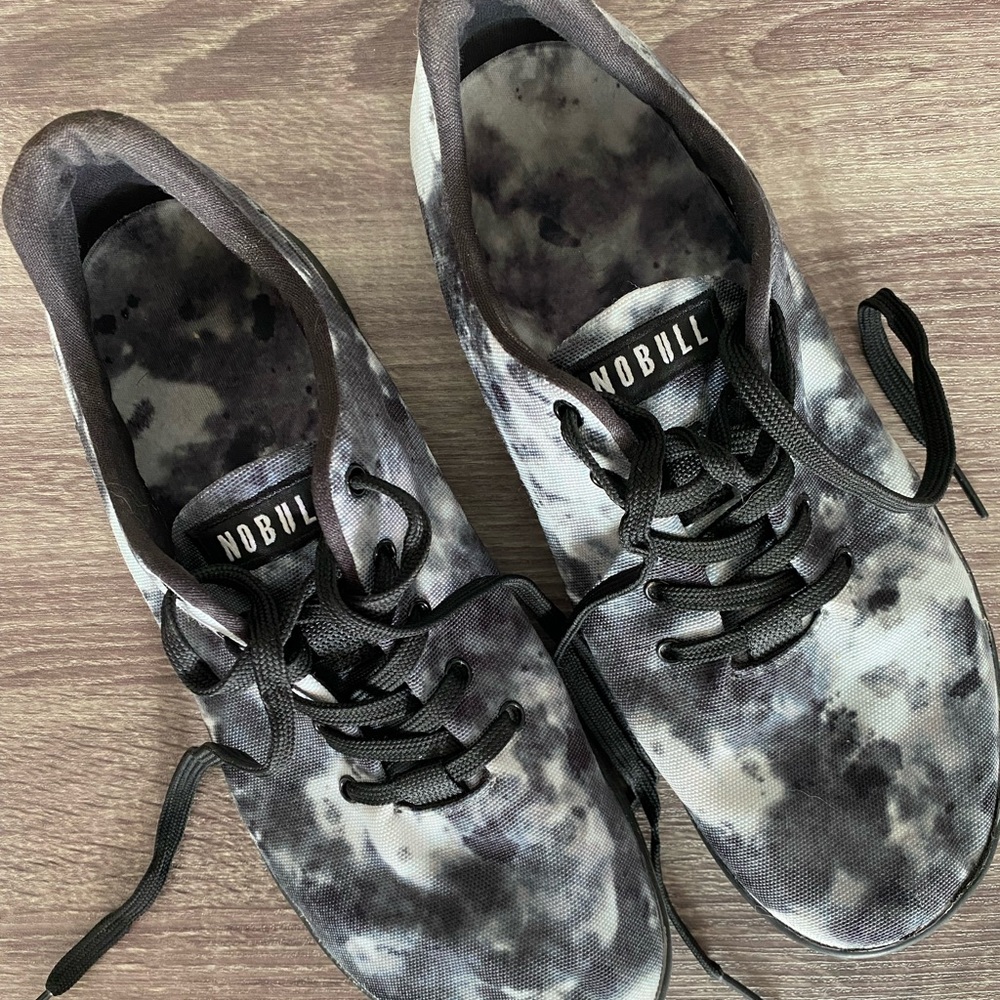 NOBULL Tie-Dye Black & White Trainers Size 7.5 Men/9 Women